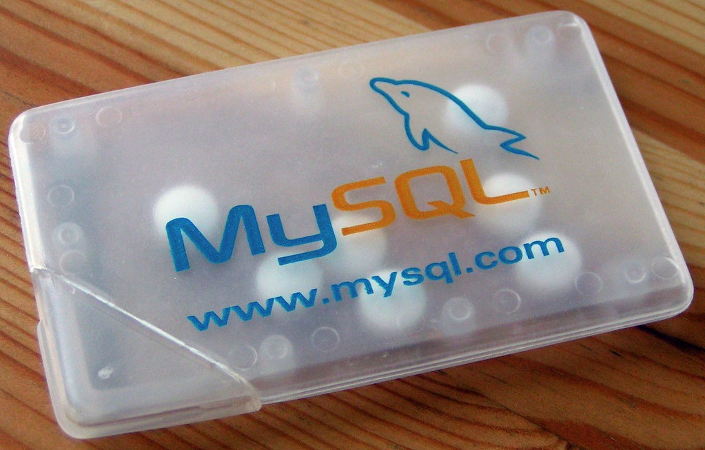 Como exportar directamente desde la consola de MySQL a un archivo CSV?